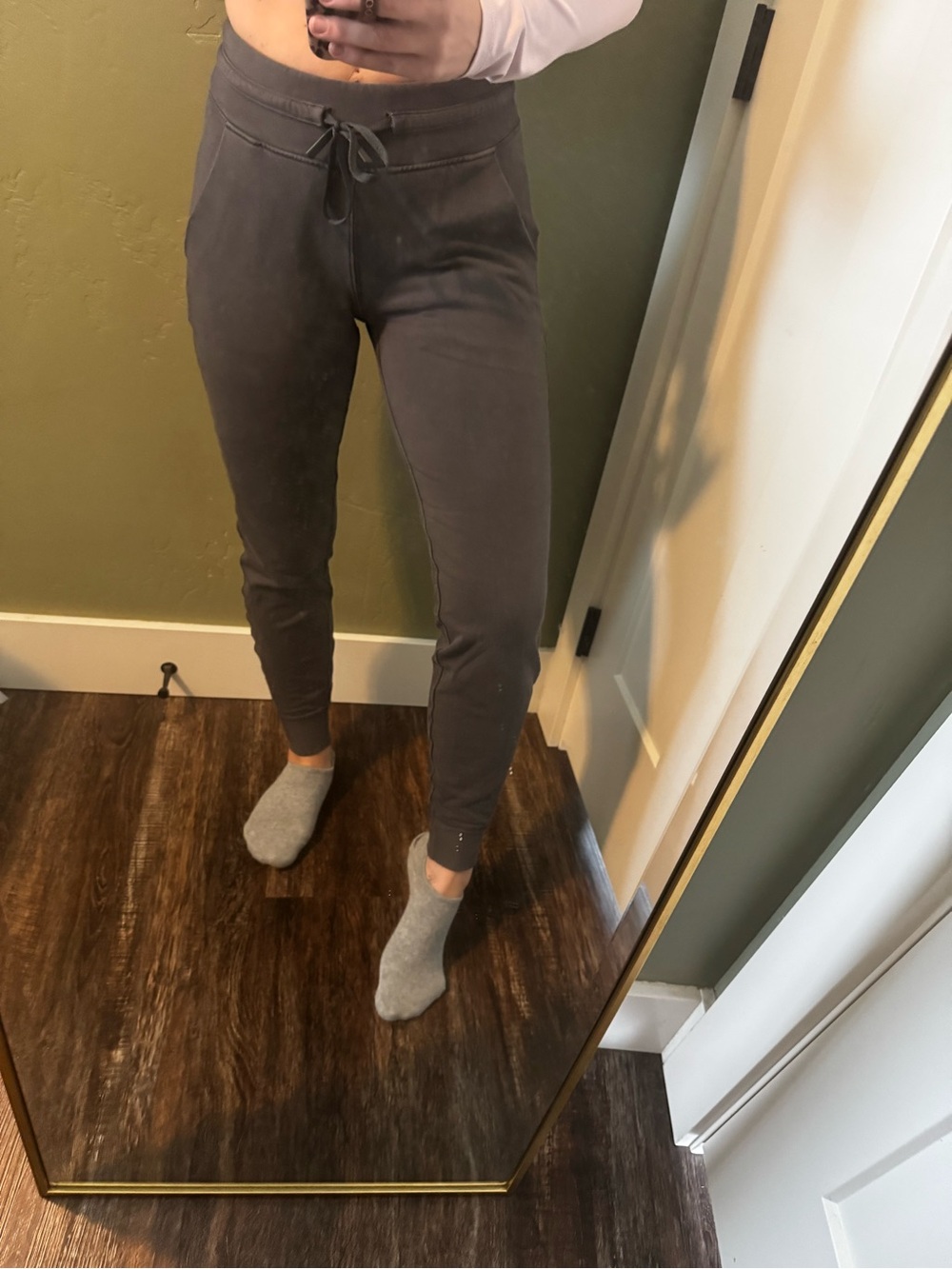 High-Rise Lululemon Drawstring Joggers in Charcoal Gray